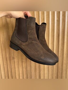 THURSDAY BOOT CO Chelsea Ankle Boots